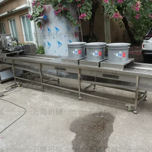Potato peeling machine