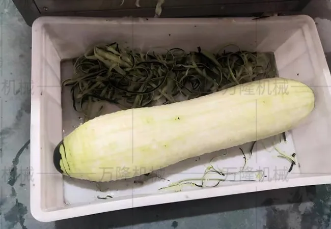 Fruit & vegetable peeling machine