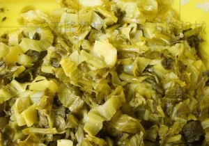 Sauerkraut cutting machine