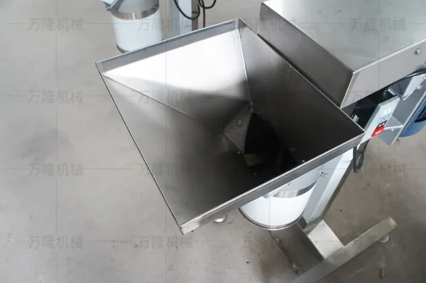 fruit and vegetable cutting machine