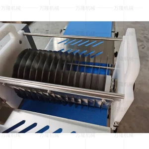 cutting frozen meat machine