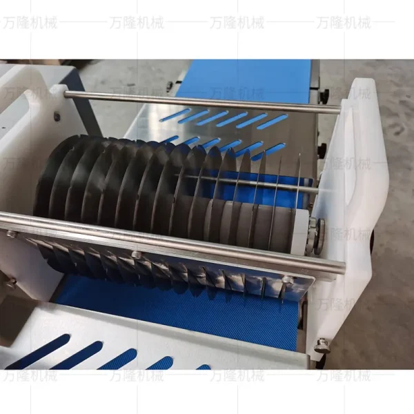 cutting frozen meat machine