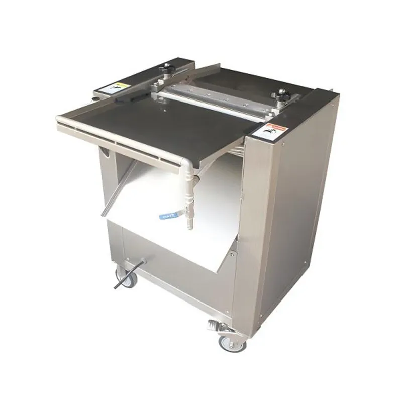 Vertical fish skinning machine